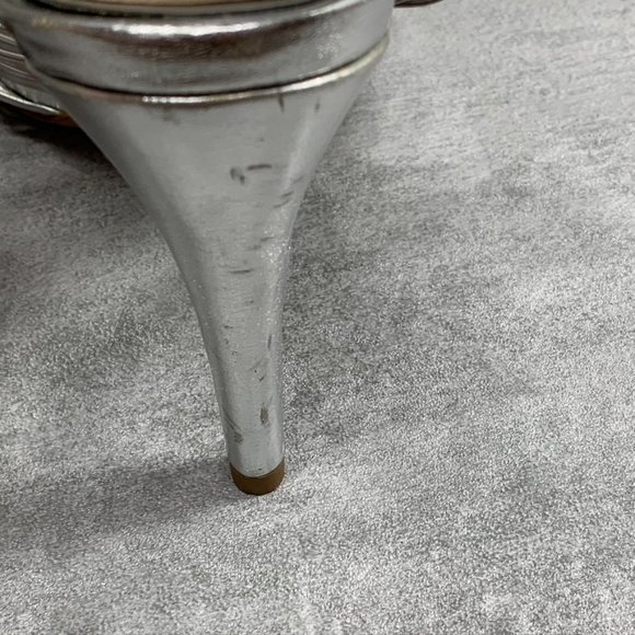 Jessica Simpson Silver Strappy Knotted Vamp Detail - Picture 5 of 10